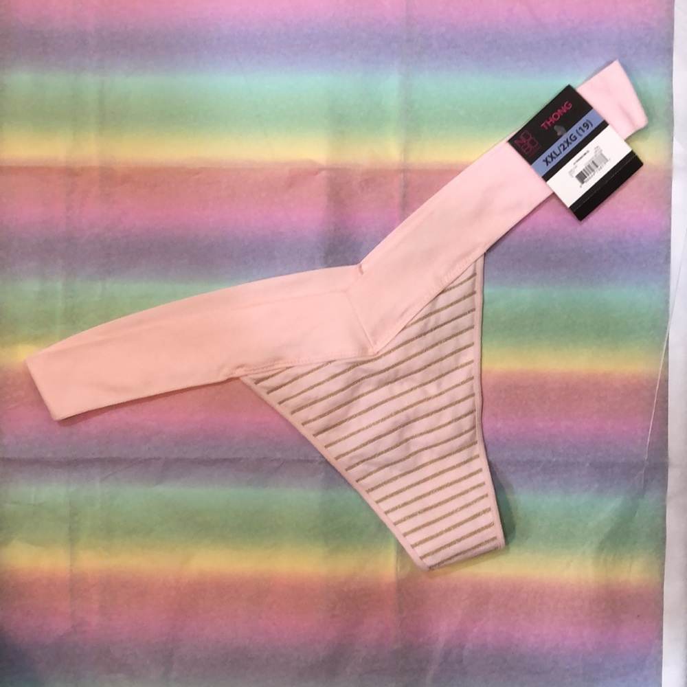 Plus size thongs - Picture 5 of 7